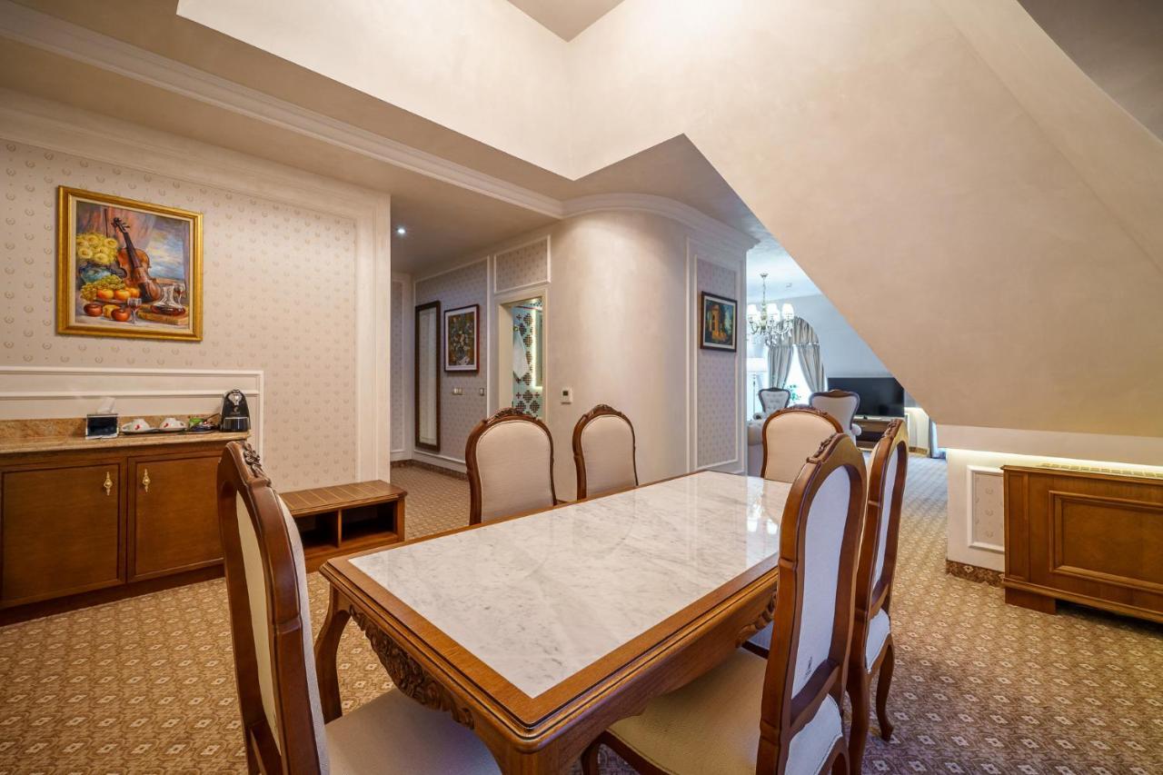 Residence City Garden - Certificate Of Excellence Top 10 Best Five-Stars City Hotels For 2024 Awarded By Htif Plovdiv Exteriér fotografie