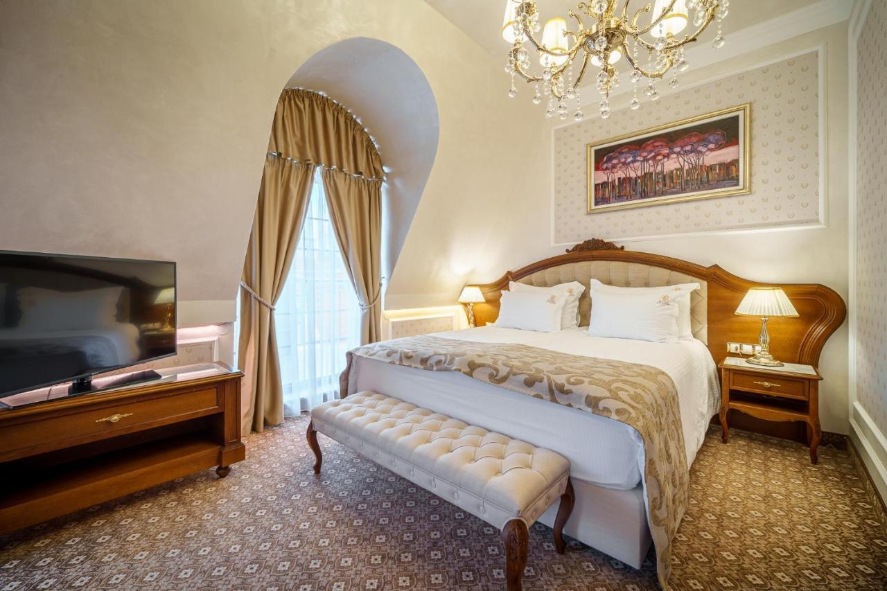 Residence City Garden - Certificate Of Excellence Top 10 Best Five-Stars City Hotels For 2024 Awarded By Htif Plovdiv Exteriér fotografie