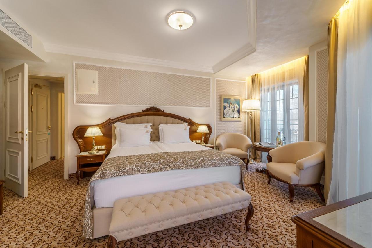 Residence City Garden - Certificate Of Excellence Top 10 Best Five-Stars City Hotels For 2024 Awarded By Htif Plovdiv Exteriér fotografie