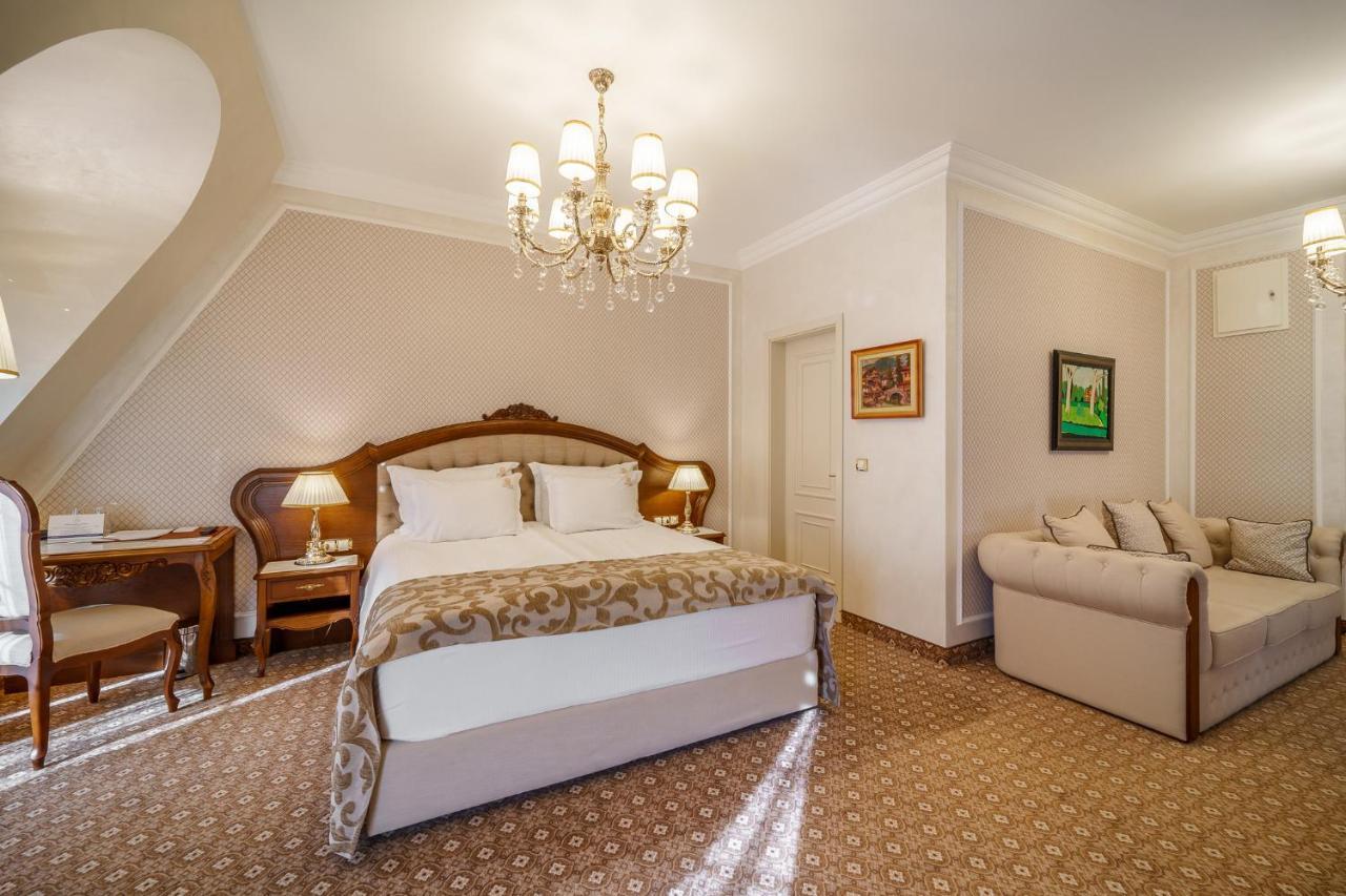 Residence City Garden - Certificate Of Excellence Top 10 Best Five-Stars City Hotels For 2024 Awarded By Htif Plovdiv Exteriér fotografie