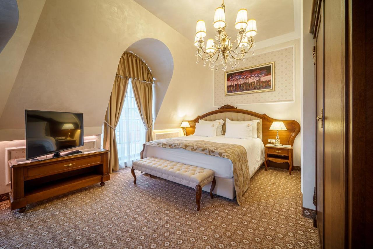 Residence City Garden - Certificate Of Excellence Top 10 Best Five-Stars City Hotels For 2024 Awarded By Htif Plovdiv Exteriér fotografie