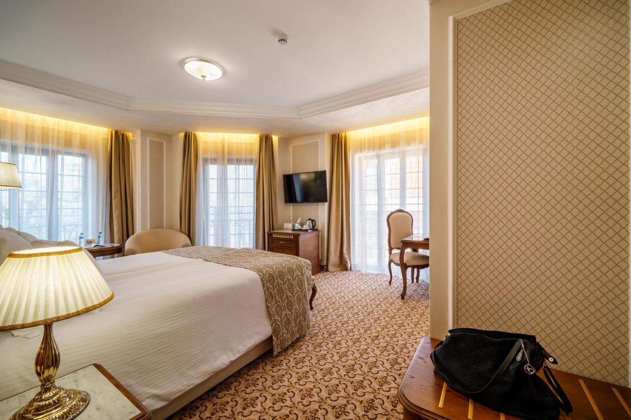 Residence City Garden - Certificate Of Excellence Top 10 Best Five-Stars City Hotels For 2024 Awarded By Htif Plovdiv Exteriér fotografie