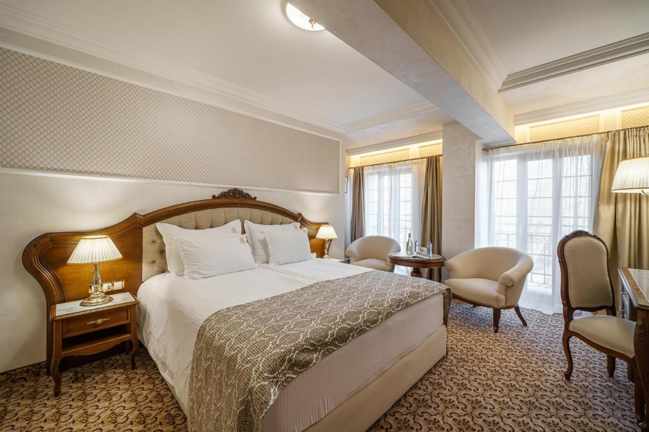 Residence City Garden - Certificate Of Excellence Top 10 Best Five-Stars City Hotels For 2024 Awarded By Htif Plovdiv Exteriér fotografie